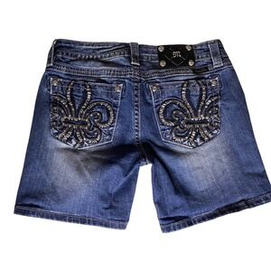 Miss Me Signature Mid-Shorts Blue Denim Jeweled Fleur de Lis Size 30 Medium wash